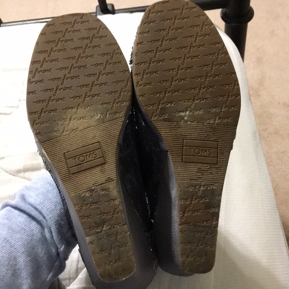 Sequined wedge Toms - Picture 2 of 3